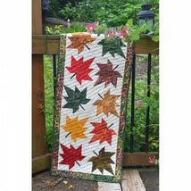 Maple Leaf Runner Pattern  CLPCVB018