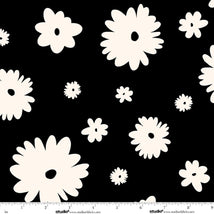 Monochrome Muse-Large Daisies Ebony/Porcelain 9148-93